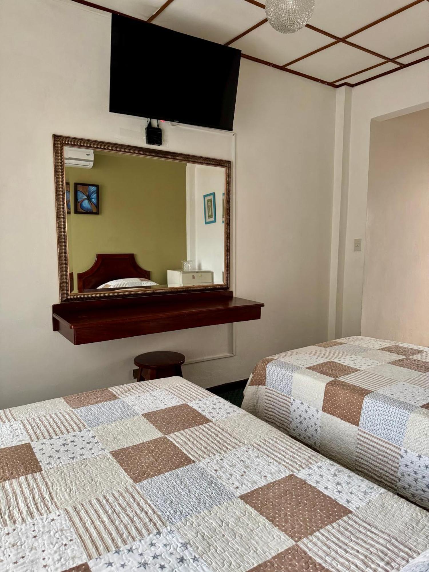 Hotel Malinche ケポス エクステリア 写真